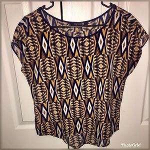 Patterned flow work shirt